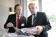 Dr. Christoph Mecking mit Prof. Götz W. Werner